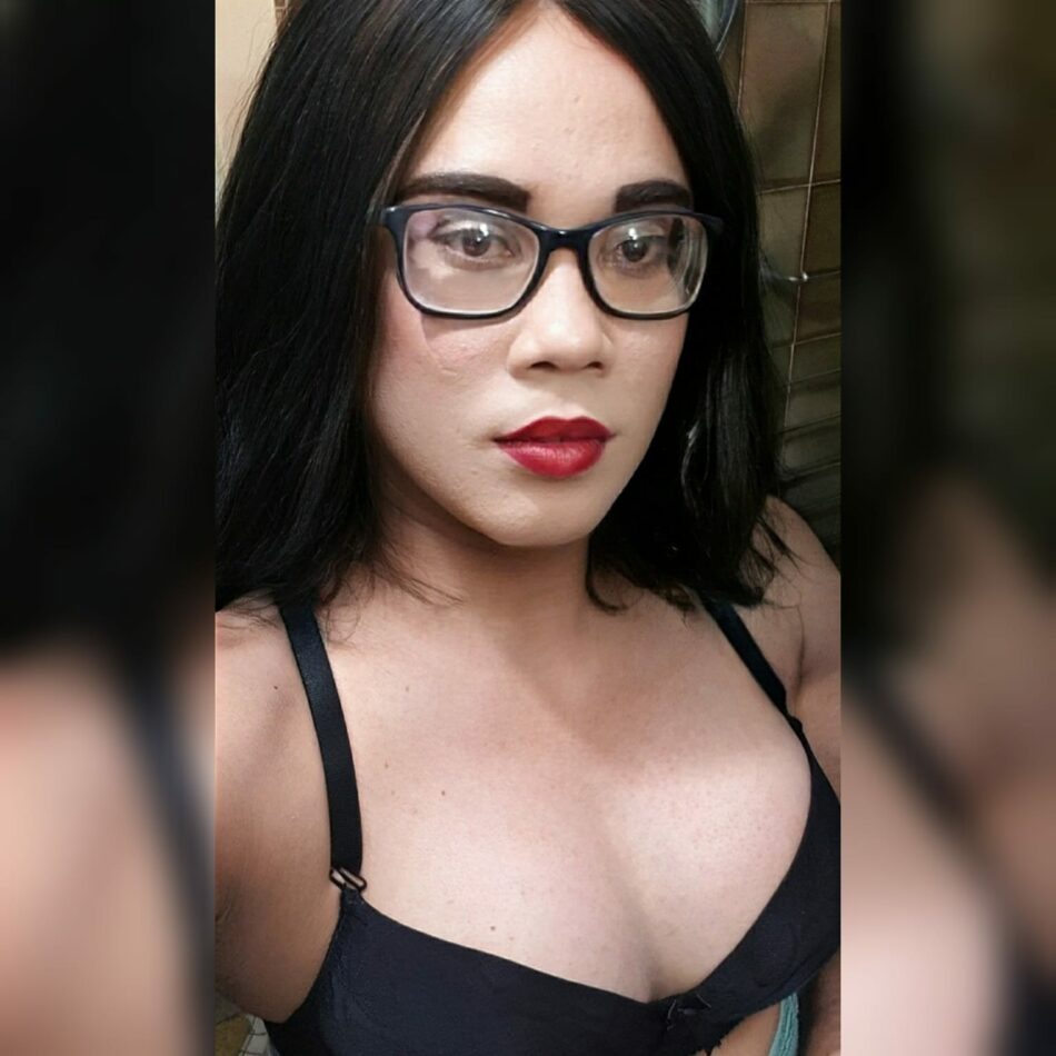 Maya Prado 26