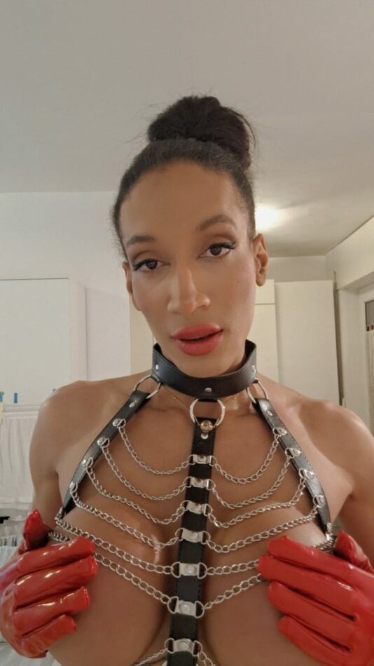 Carolina Soares 61