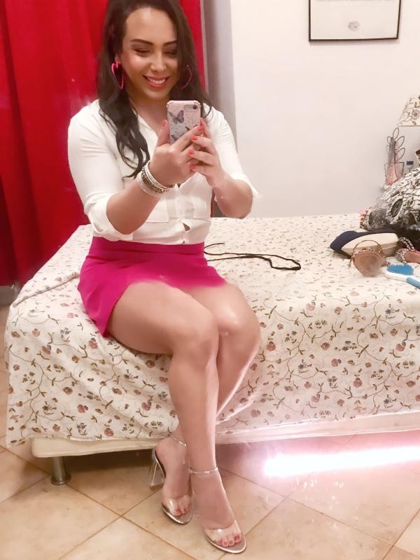 Angela 23