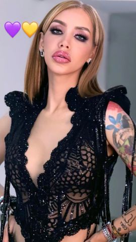 Rebecca 15