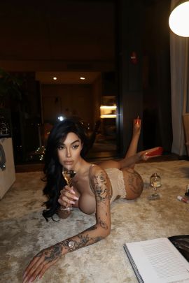 Sara 28