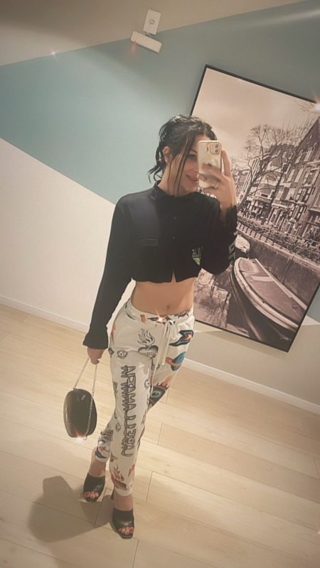 Larissa 7
