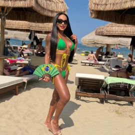karina Rios 25